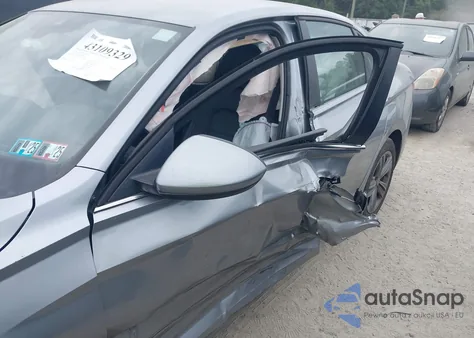 2024 Volkswagen Jetta 1.5T Se z USA, uszkodzony, nr VIN 3VWEM7BUXRM049717